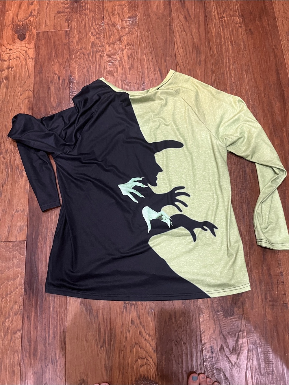 2X Wicked Witch shadow long sleeve tee - Picture 4 of 11